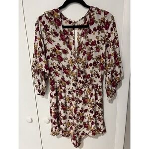 American Eagle Outfitters AE‎ Medium Floral Romper Deep V-Neck Lined Shorts